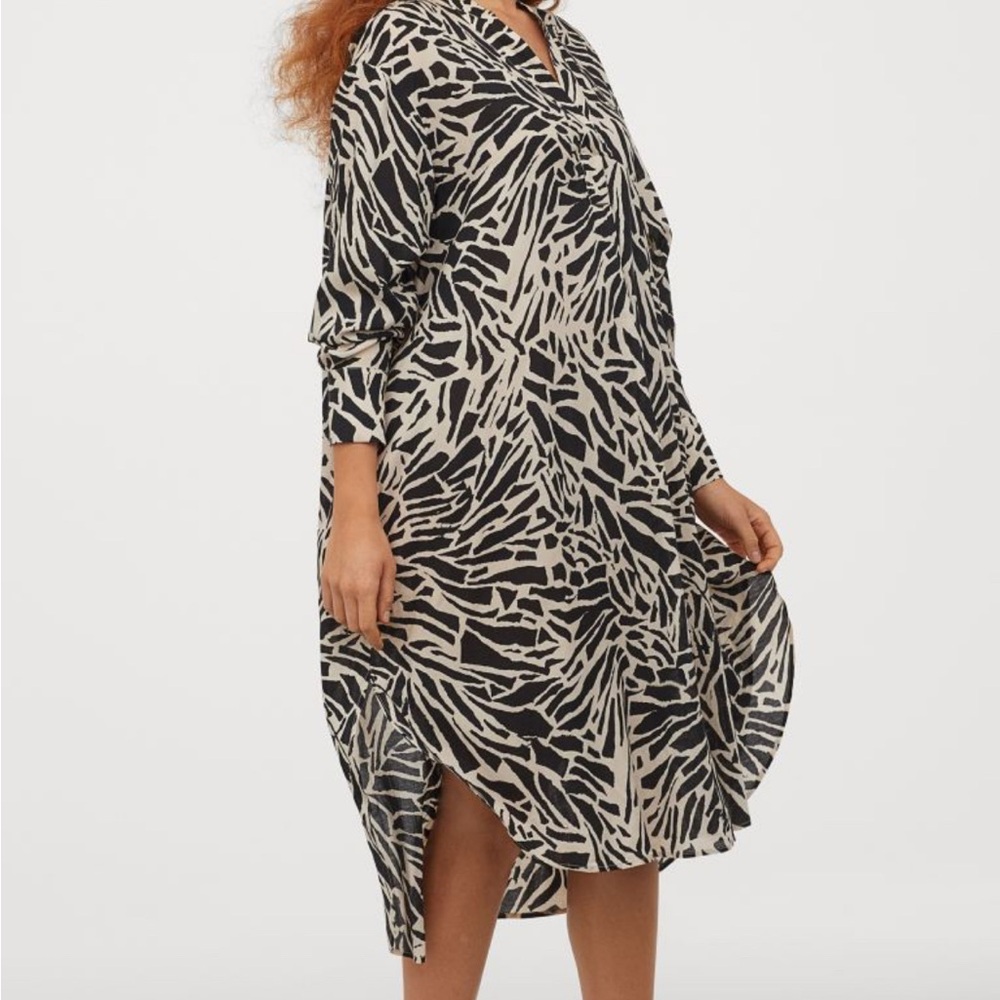 H&M Black and Cream Lyocel Long Sleeve Dress, Oversized, Sz L, EUC